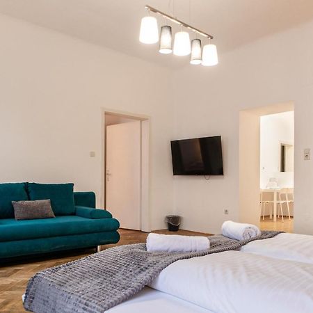Spacious 2Br Apt.-Near Wiener Stadthalle エクステリア 写真